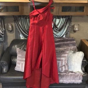 Brand new Adrianna Papell gown